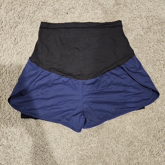 Amazon Size M Maternity Running Shorts - Picture 1 of 4